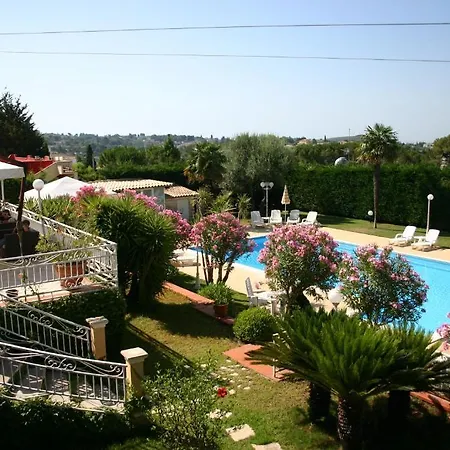 Teresa Hotel 3*