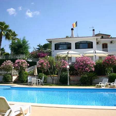 Teresa Hotel