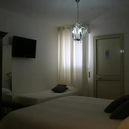 Teresa Hotel